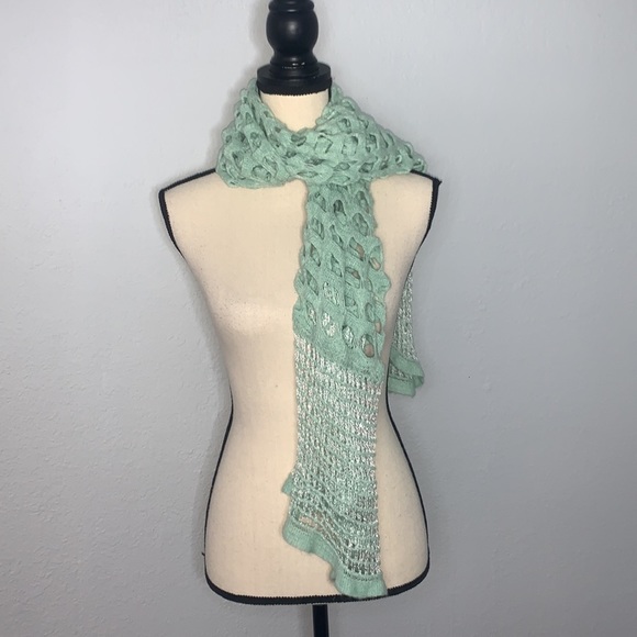Unique Blue Green Open Knit Scarf - Picture 4 of 4